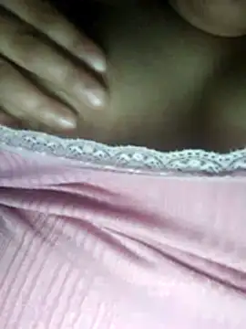 Snapshot of Lobna-66 chatting on 06-04-26, 10:25 Lobna-66 online show from 06-04-26, 10:25