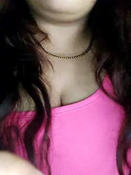 Snapshot of Lobna-66 chatting on 06-11-26, 11:46 Lobna-66 online show from 06-11-26, 11:46