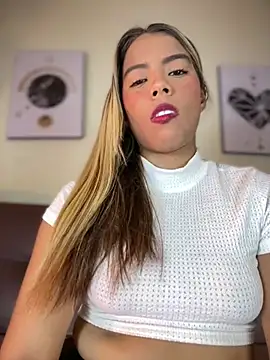 Snapshot of MiaSizzle chatting on 02-19-26, 08:39 MiaSizzle online show from 02-19-26, 08:39