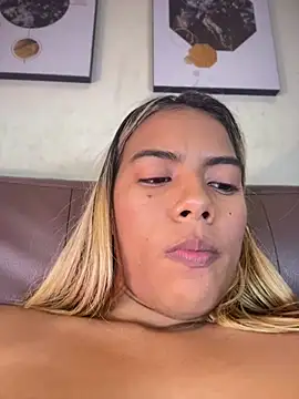 Snapshot of MiaSizzle chatting on 01-31-26, 07:12 MiaSizzle online show from 01-31-26, 07:12