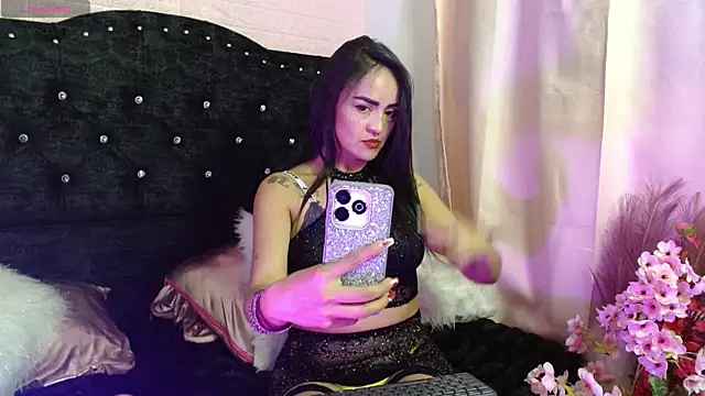 Ambar Rouxee online show from 01-05-26, 08:01