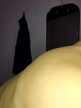 Snapshot of Axell-1997 chatting on 01-10-26, 12:28 Axell-1997 online show from 01-10-26, 12:28