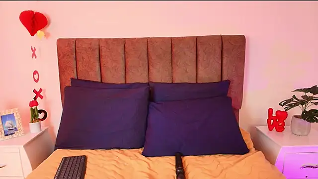 Snapshot of hannaa_cute chatting on 02-22-26, 03:24 hannaa cute online show from 02-22-26, 03:24