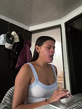 anna-evans09 online show from 01-13-26, 06:56