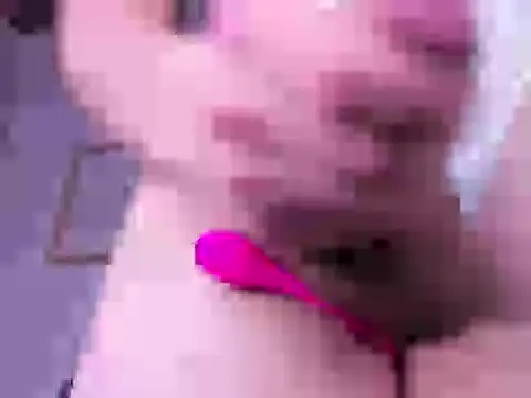 Snapshot of _noa_smithh_ chatting on 12-21-25, 11:12 noa smithh online show from 12-21-25, 11:12