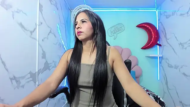 Snapshot of nicol_ross19 chatting on 12-21-25, 01:08 nicol ross19 online show from 12-21-25, 01:08