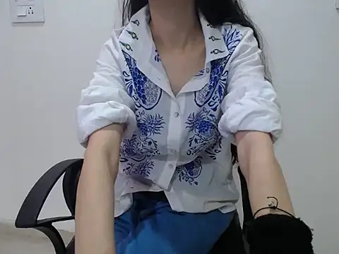 Farhana beautyfull online show from 03-24-26, 04:56