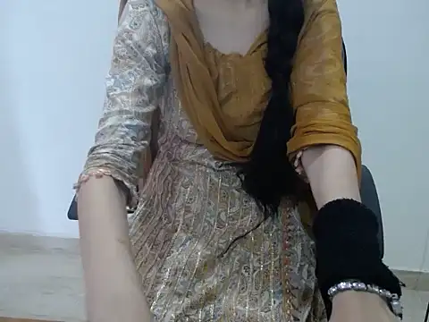 Farhana beautyfull online show from 03-14-26, 04:29