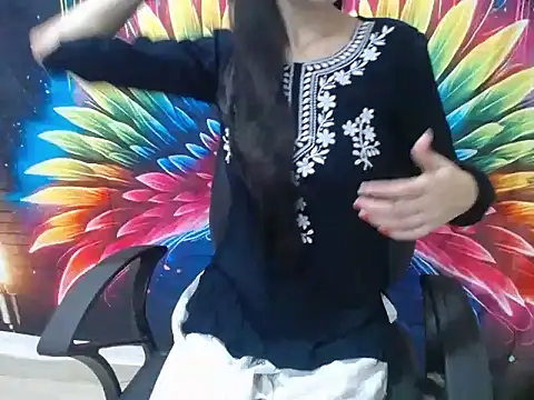 Snapshot of Farhana_beautyfull chatting on 05-01-26, 04:39 Farhana beautyfull online show from 05-01-26, 04:39