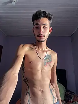 Snapshot of GuioficialBr chatting on 02-11-26, 04:51 GuioficialBr online show from 02-11-26, 04:51