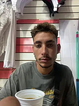 Snapshot of GuioficialBr chatting on 01-19-26, 03:05 GuioficialBr online show from 01-19-26, 03:05