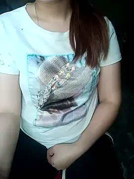 Snapshot of yula-bi chatting on 04-21-26, 06:20 yula-bi online show from 04-21-26, 06:20