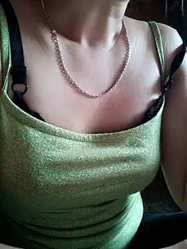 Snapshot of yula-bi chatting on 04-18-26, 01:19 yula-bi online show from 04-18-26, 01:19