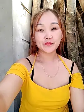 Snapshot of yula-bi chatting on 05-12-26, 10:32 yula-bi online show from 05-12-26, 10:32