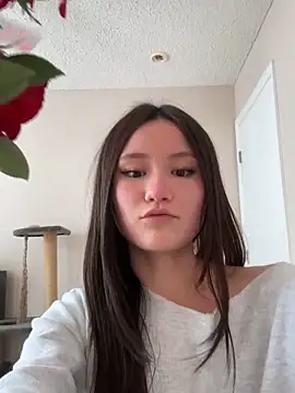 Snapshot of luvvivii chatting on 02-16-26, 10:07 luvvivii online show from 02-16-26, 10:07