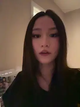 Snapshot of luvvivii chatting on 02-28-26, 01:38 luvvivii online show from 02-28-26, 01:38