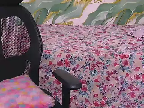 bold-smirthii online show from 03-06-26, 04:40