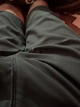 Snapshot of Horny__daddy0 chatting on 12-22-25, 05:40 Horny daddy0 online show from 12-22-25, 05:40