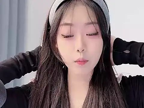 smalldaisy online show from 01-12-26, 02:07