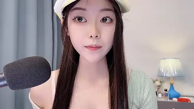 smalldaisy online show from 04-14-26, 04:39