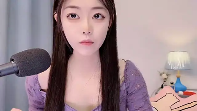 smalldaisy online show from 04-16-26, 02:56