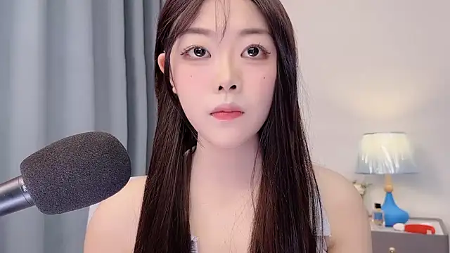 smalldaisy online show from 04-06-26, 03:24