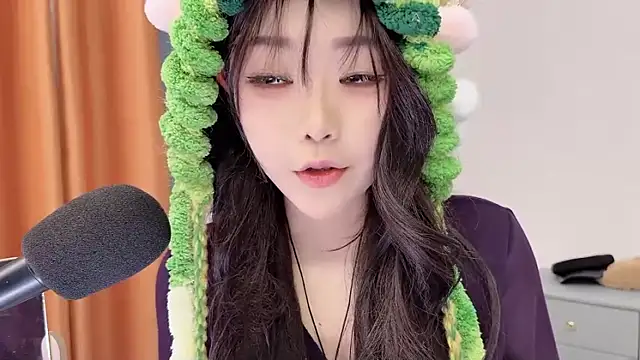 smalldaisy online show from 02-03-26, 06:22