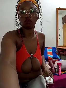 YammyChocTits online show from 01-07-26, 04:06