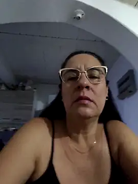 Snapshot of KiaraFoster chatting on 02-13-26, 11:32 KiaraFoster online show from 02-13-26, 11:32