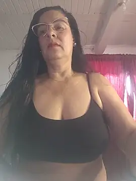 Snapshot of KiaraFoster chatting on 06-10-26, 12:50 KiaraFoster online show from 06-10-26, 12:50