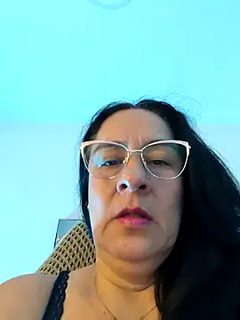 Snapshot of KiaraFoster chatting on 02-11-26, 11:10 KiaraFoster online show from 02-11-26, 11:10