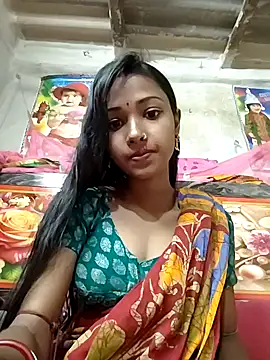 Snapshot of doll2007 chatting on 02-12-26, 08:25 doll2007 online show from 02-12-26, 08:25