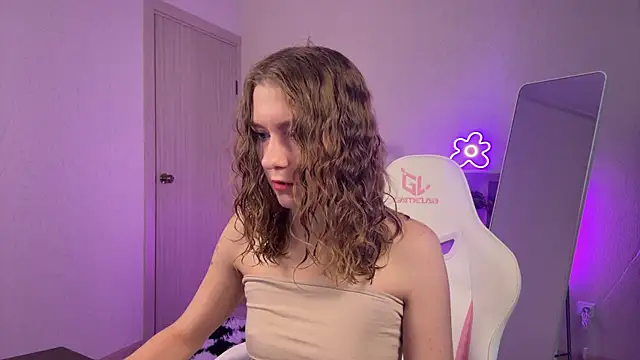 KellySunn online show from 03-02-26, 07:09