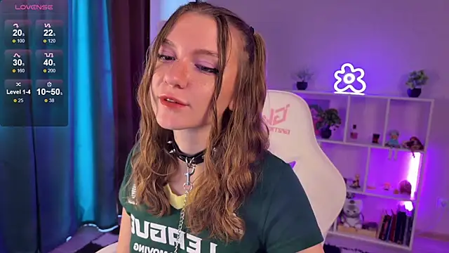 KellySunn online show from 06-12-26, 08:12