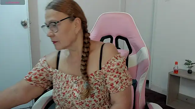 Snapshot of MS__samantha chatting on 05-19-26, 11:06 MS samantha online show from 05-19-26, 11:06