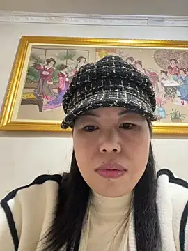 Snapshot of xinxin-005 chatting on 12-21-25, 08:49 xinxin-005 online show from 12-21-25, 08:49