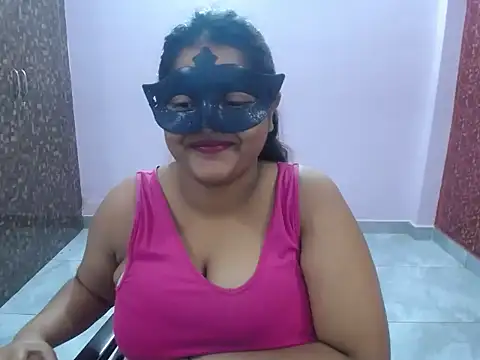 Snapshot of SweetNeena chatting on 02-11-26, 06:08 SweetNeena online show from 02-11-26, 06:08