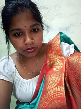 Snapshot of Eashita_01 chatting on 12-21-25, 06:09 Eashita 01 online show from 12-21-25, 06:09