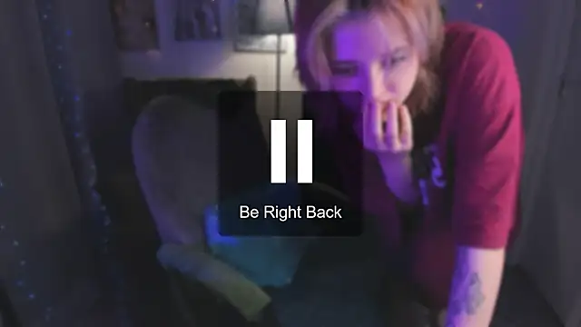 Snapshot of SarahShelby chatting on 05-23-26, 08:41 SarahShelby online show from 05-23-26, 08:41