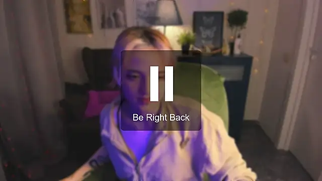 Snapshot of SarahShelby chatting on 06-05-26, 08:58 SarahShelby online show from 06-05-26, 08:58