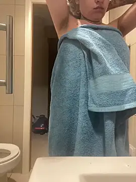 urprettygirlleenay online show from 03-30-26, 05:47