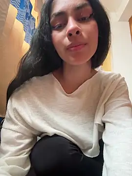 ManuelaEvans  online show from 03-24-26, 07:47