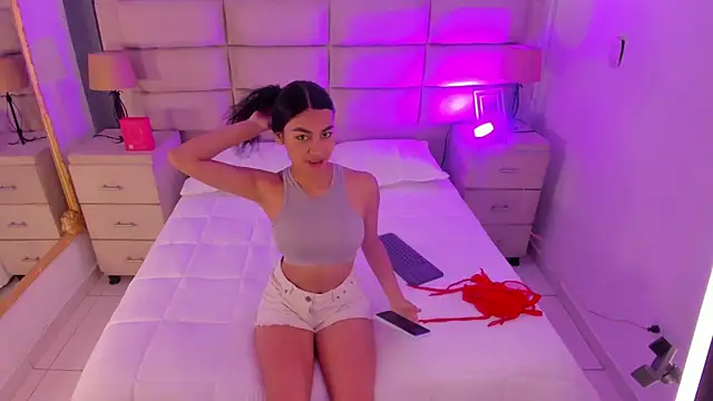 ManuelaEvans  online show from 02-21-26, 08:55