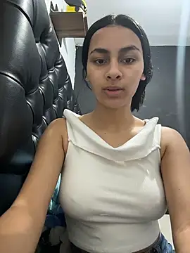 ManuelaEvans  online show from 02-24-26, 08:10