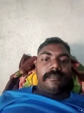 Snapshot of Tamilpaiyan07 chatting on 02-13-26, 02:22 Tamilpaiyan07 online show from 02-13-26, 02:22