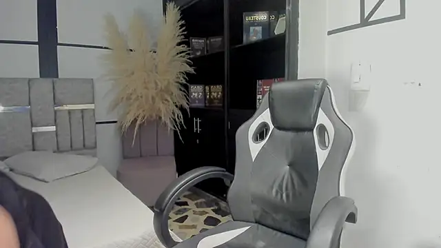 AmbarBrownn  online show from 03-24-26, 08:20