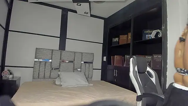 Snapshot of AmbarBrownn_ chatting on 03-02-26, 08:16 AmbarBrownn online show from 03-02-26, 08:16