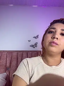 Snapshot of Violetta_Moretti chatting on 01-17-26, 12:37 Violetta Moretti online show from 01-17-26, 12:37