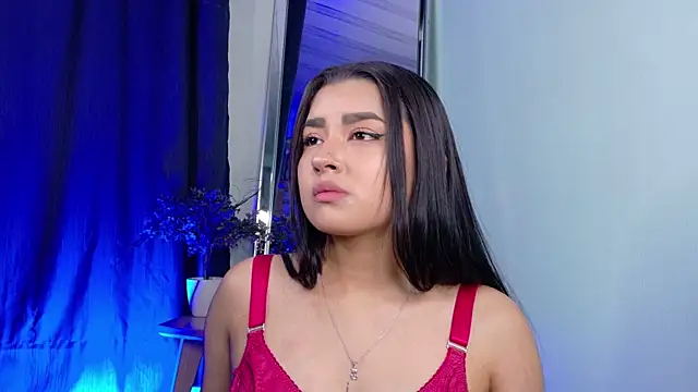 Snapshot of Emilyy05_ chatting on 05-14-26, 12:51 Emilyy05 online show from 05-14-26, 12:51