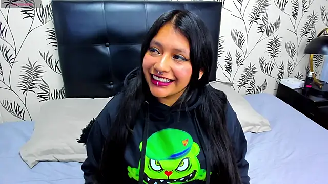 Snapshot of BeliaAbrahel chatting on 01-08-26, 01:00 BeliaAbrahel online show from 01-08-26, 01:00